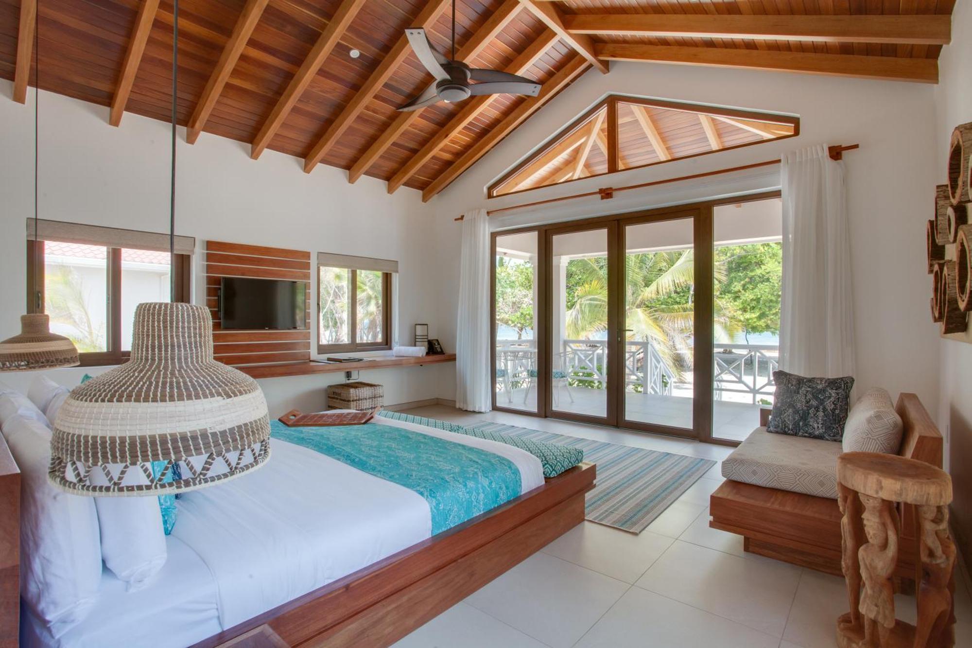 Naia Resort And Spa Placencia Екстериор снимка