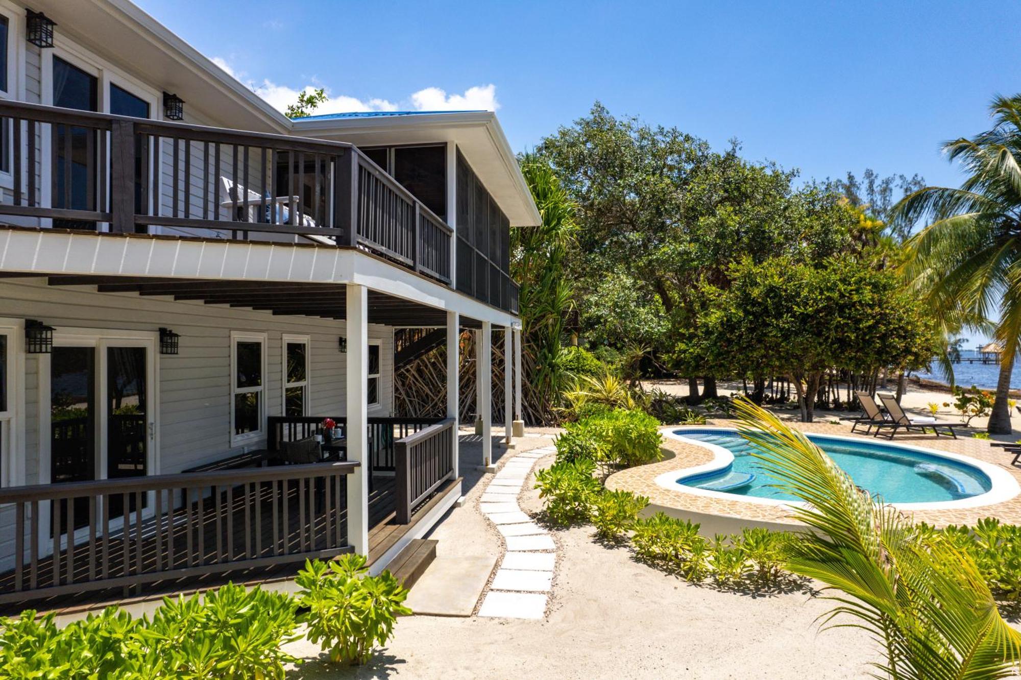 Naia Resort And Spa Placencia Екстериор снимка