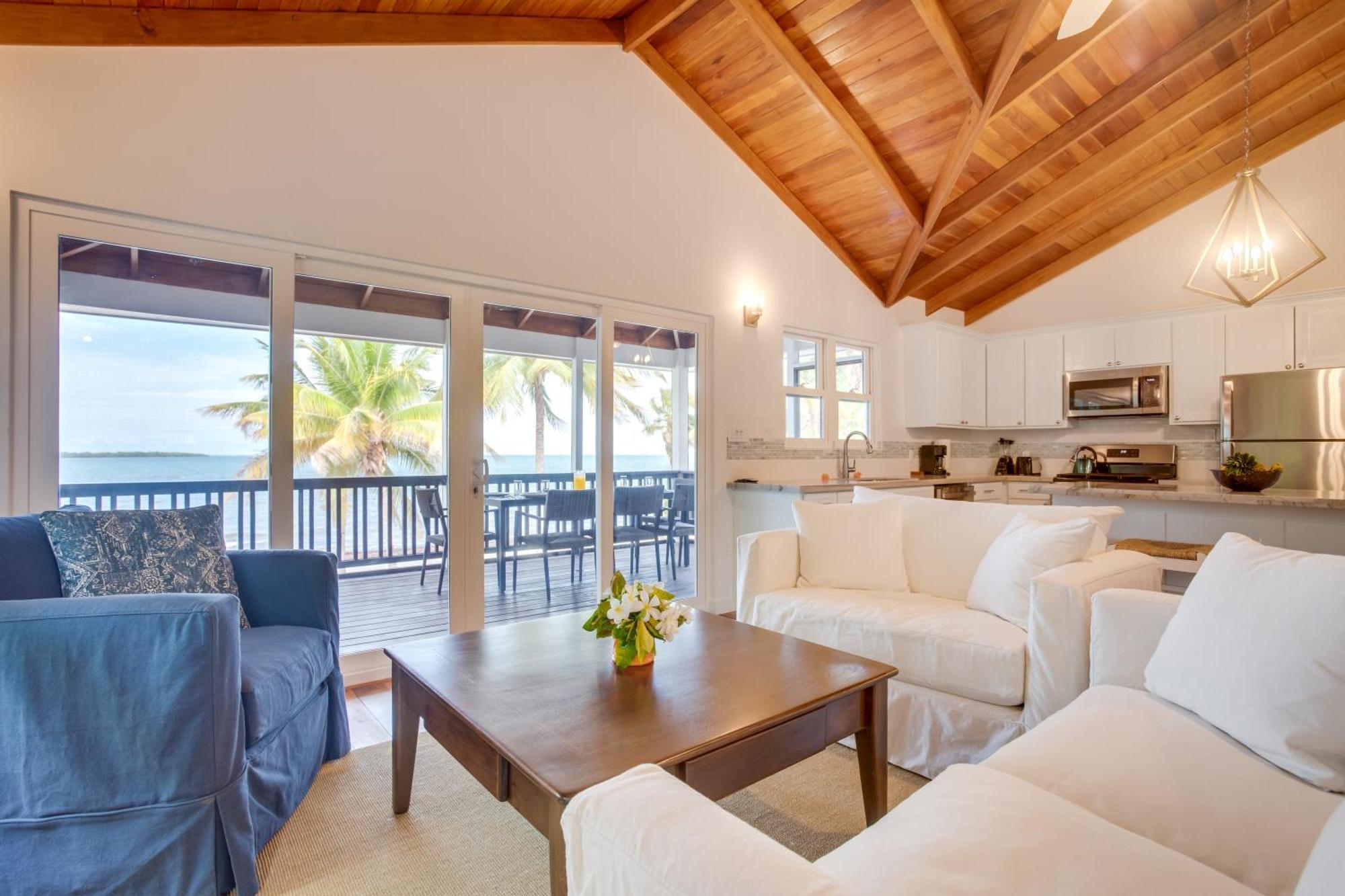 Naia Resort And Spa Placencia Екстериор снимка
