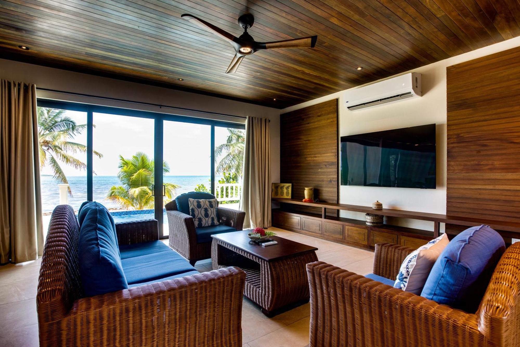 Naia Resort And Spa Placencia Екстериор снимка
