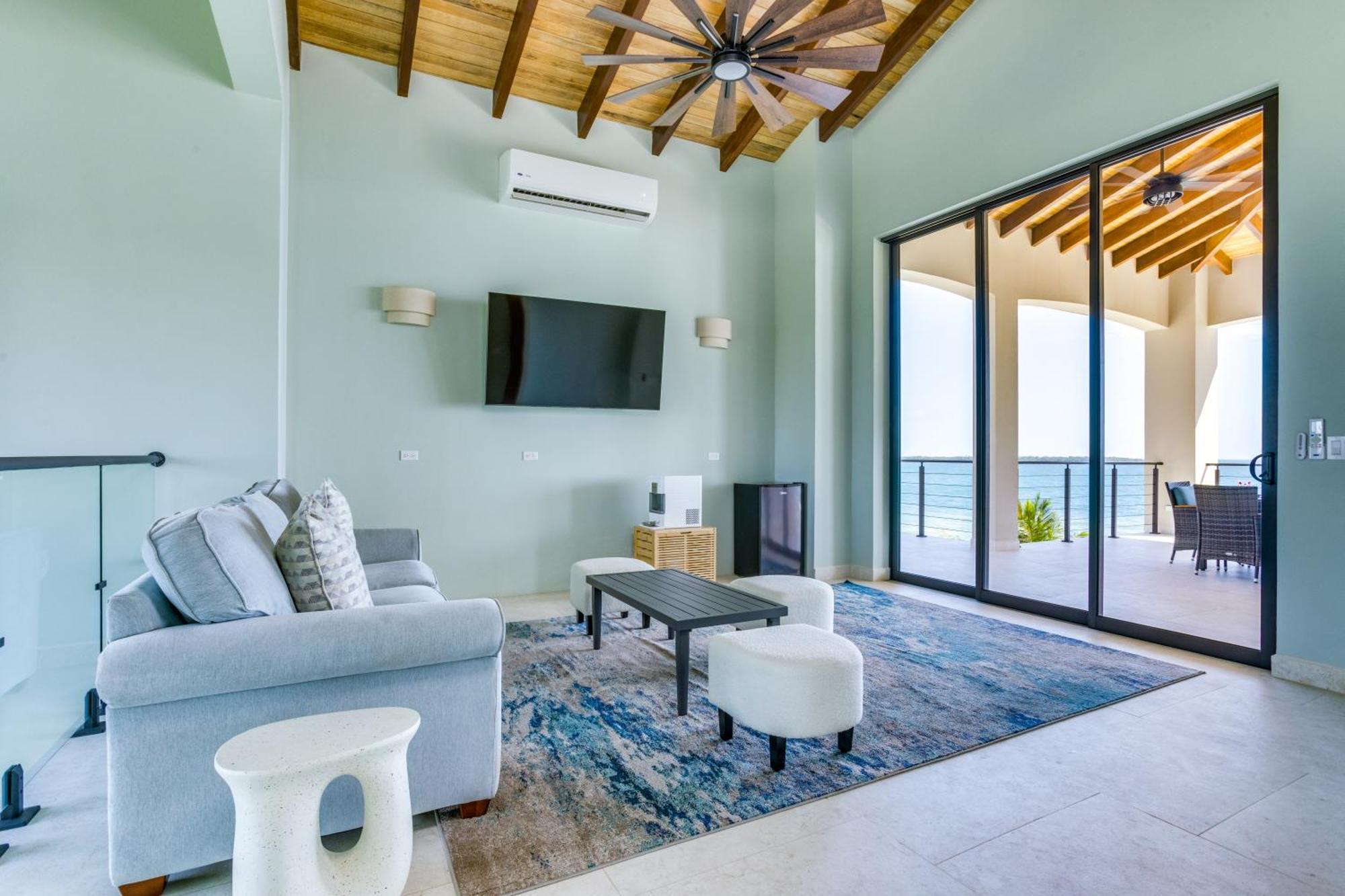 Naia Resort And Spa Placencia Екстериор снимка